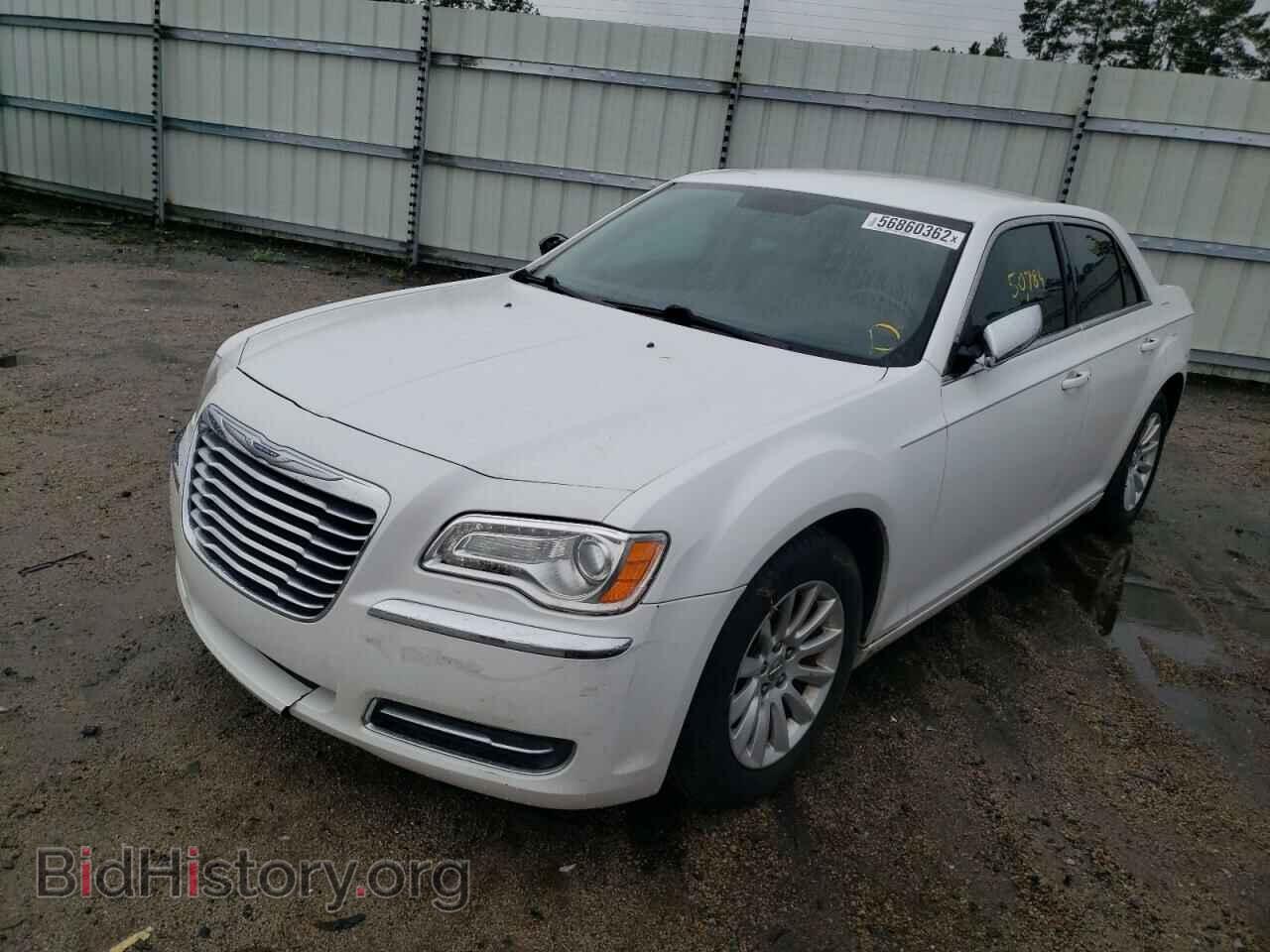2013 CHRYSLER 300 - VIN: 2C3CCAAG0DH577669 - Фото 2