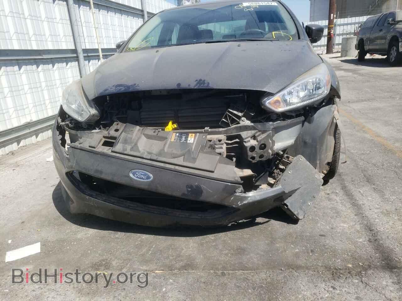 2018 FORD FOCUS - VIN: 1FADP3FE3JL270976 - Photo 9