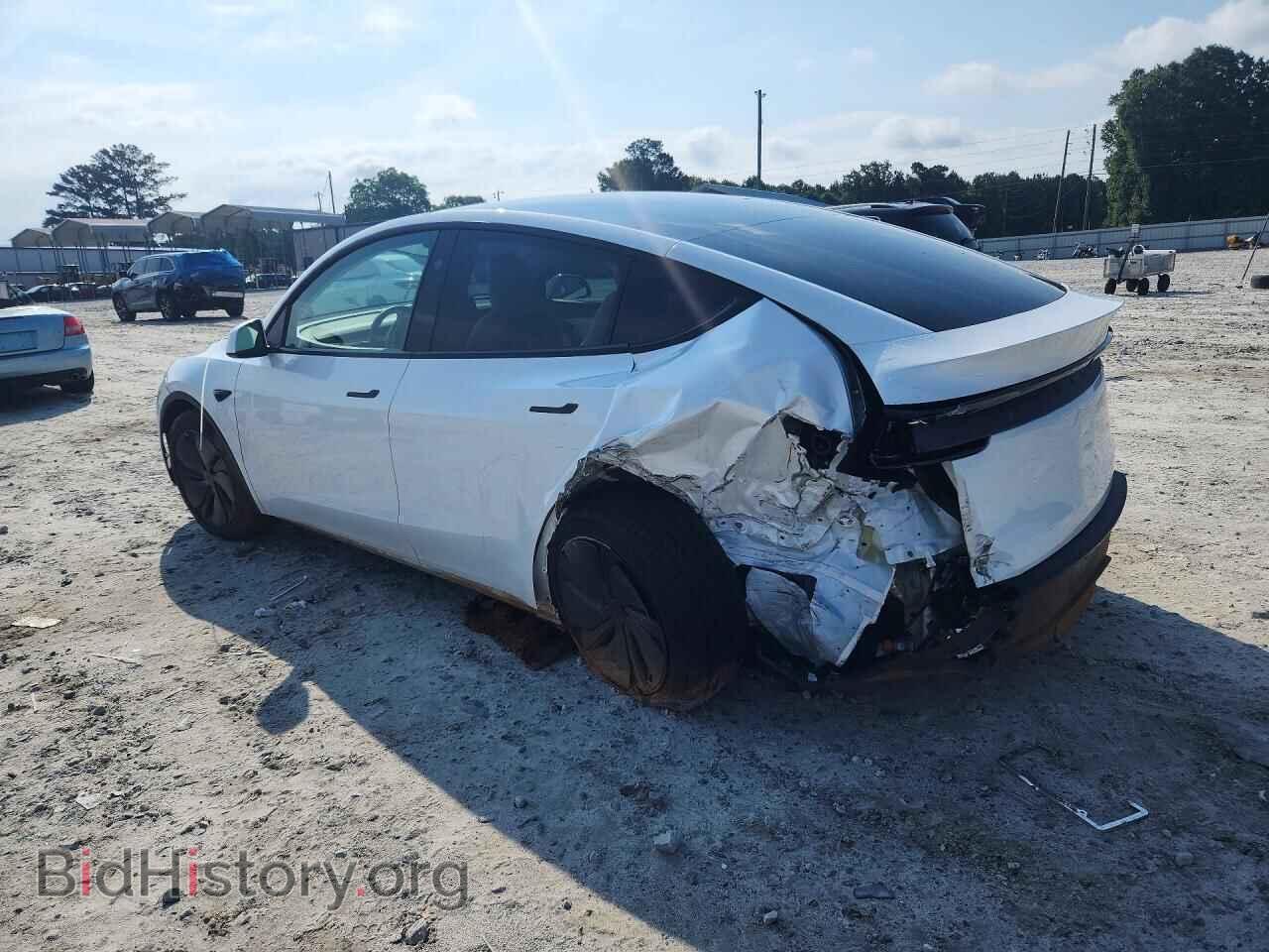 2026 TESLA MODEL Y - VIN: 7SAYGDED3TA432038 - Photo 2