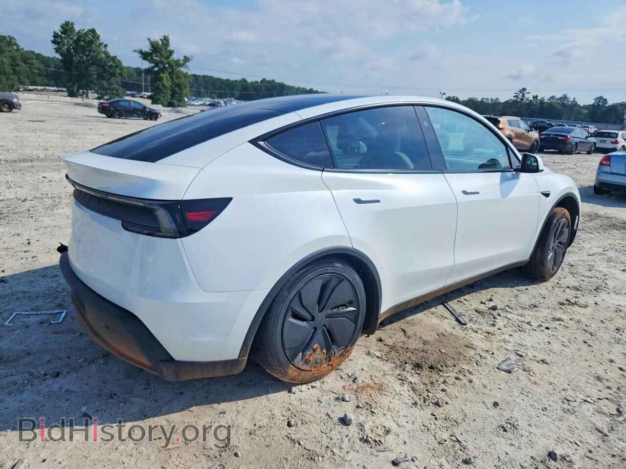 2026 TESLA MODEL Y - VIN: 7SAYGDED3TA432038 - Photo 3