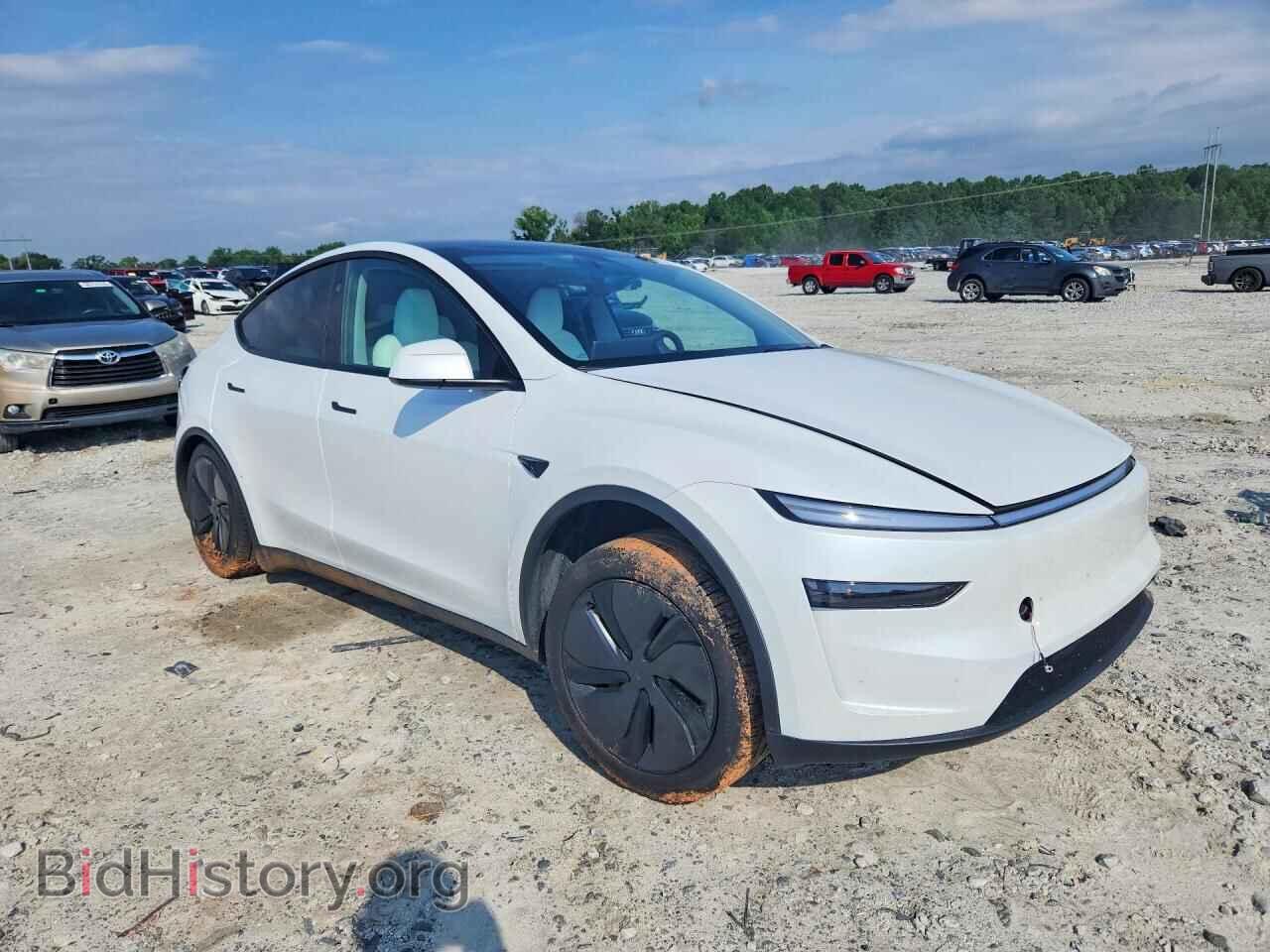 2026 TESLA MODEL Y - VIN: 7SAYGDED3TA432038 - Photo 4