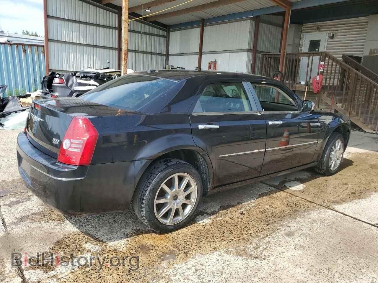 2010 CHRYSLER 300 - VIN: 2C3CK5CV3AH110974 - Фото 3