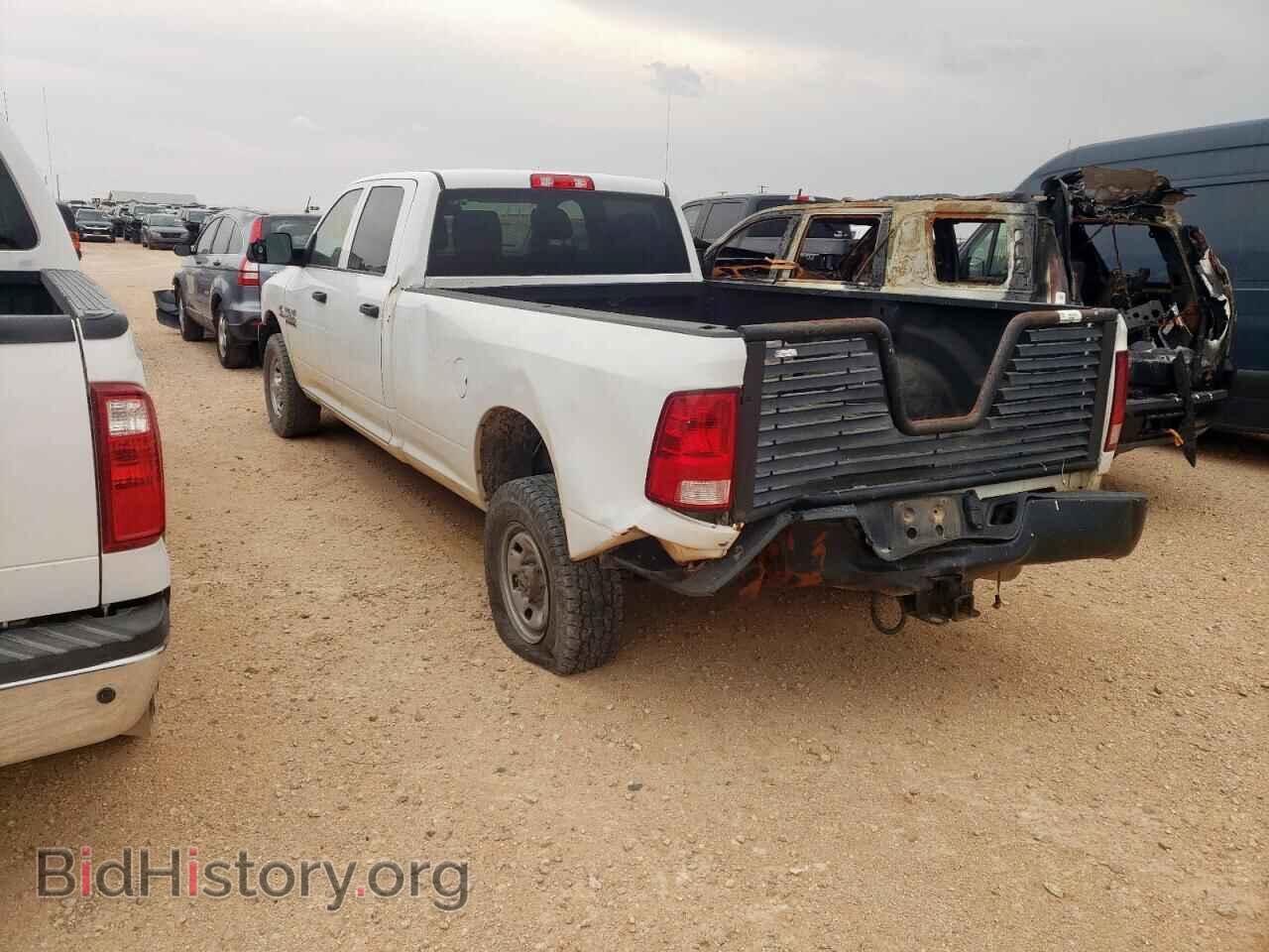 2018 RAM All Models - VIN: 3C6UR4HL7JG363431 - Photo 2