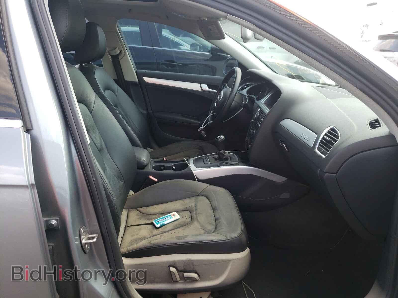 2011 AUDI A4 - VIN: WAUHFAFL8BN056215 - Фото 5