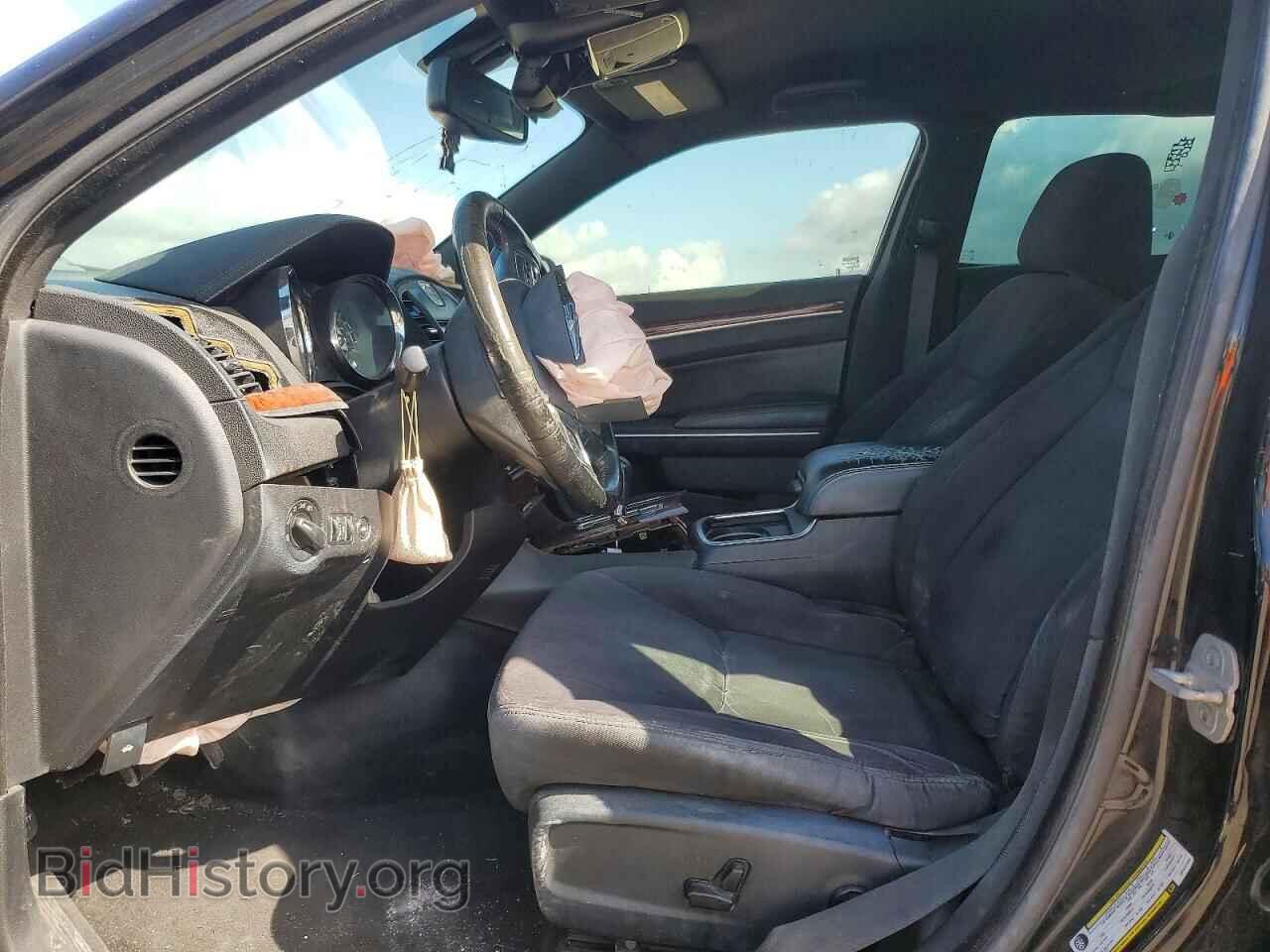 2012 CHRYSLER 300 - VIN: 2C3CCAAG0CH117149 - Фото 7