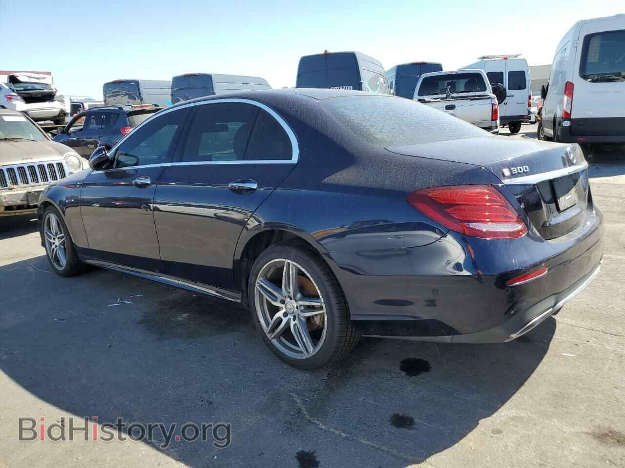 2017 MERCEDES-BENZ E-CLASS - VIN: WDDZF4JB6HA047090 - Фото 2