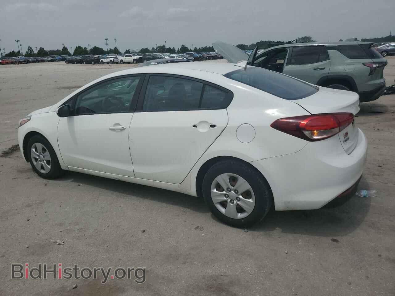 2017 KIA FORTE - VIN: 3KPFK4A75HE054310 - Фото 2