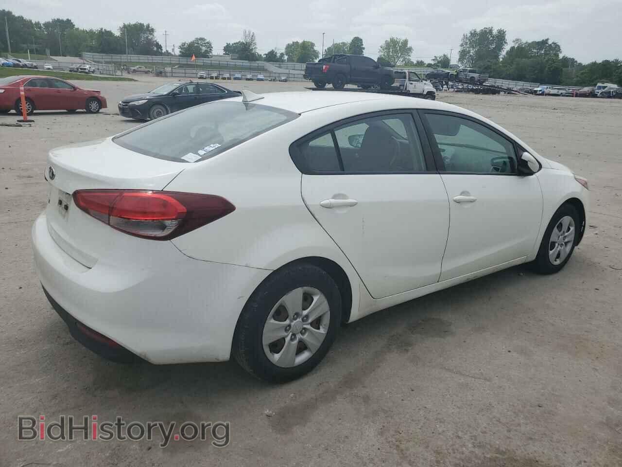 2017 KIA FORTE - VIN: 3KPFK4A75HE054310 - Фото 3