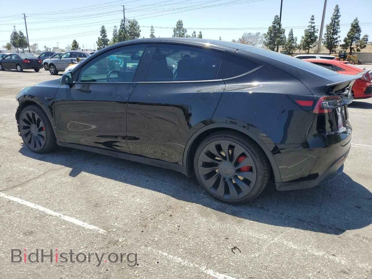2022 TESLA MODEL Y - VIN: 7SAYGDEF2NF443037 - Фото 2