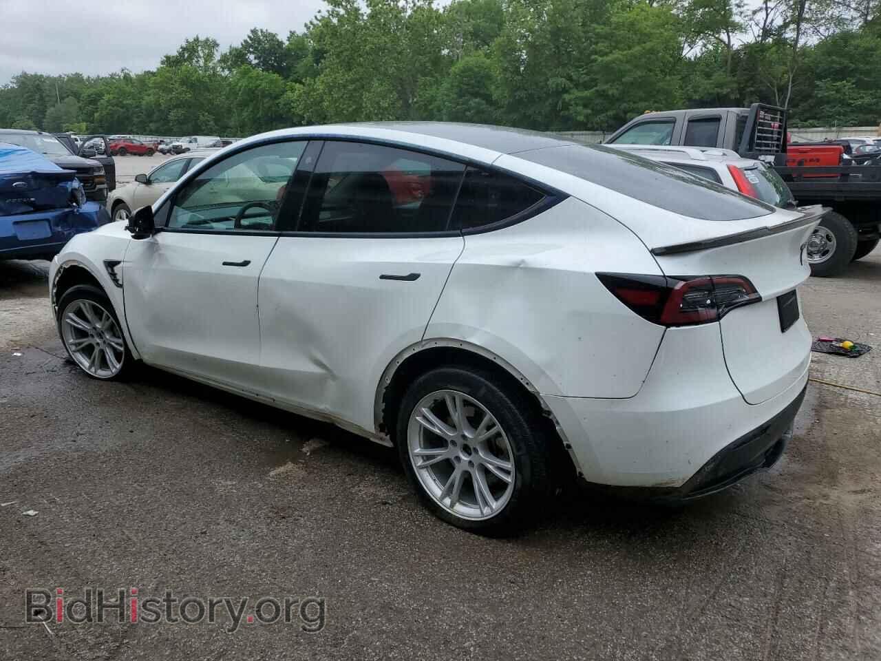 2023 TESLA MODEL Y - VIN: 7SAYGDEE7PF759687 - Фото 2