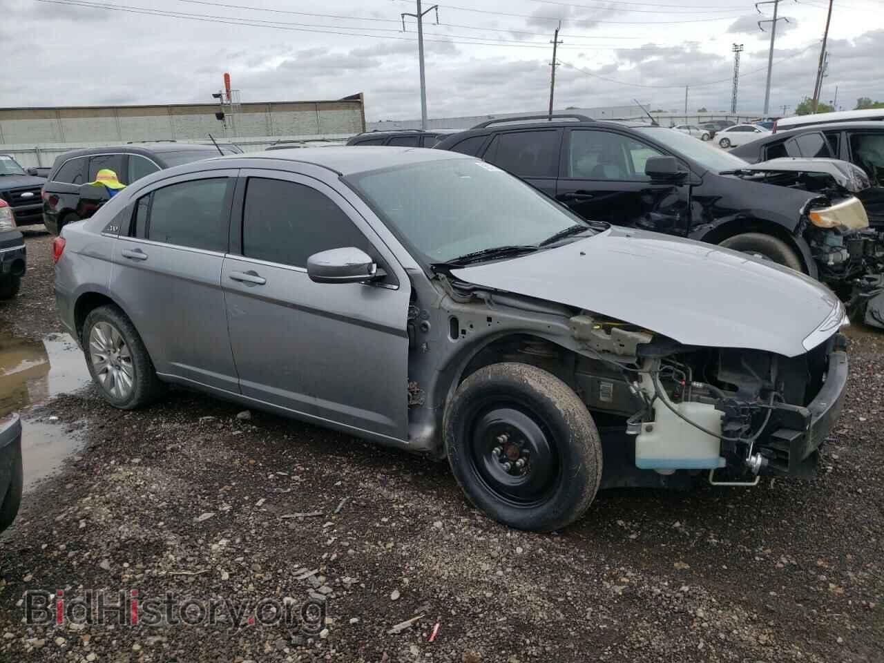 2014 CHRYSLER 200 - VIN: 1C3CCBAB7EN211114 - Фото 4