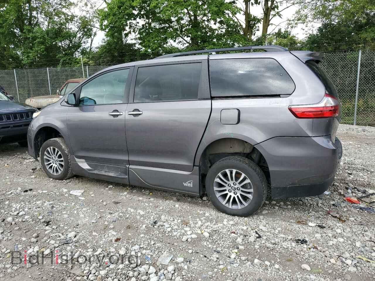 2020 TOYOTA All Models - VIN: 5TDYZ3DC0LS038571 - Фото 2