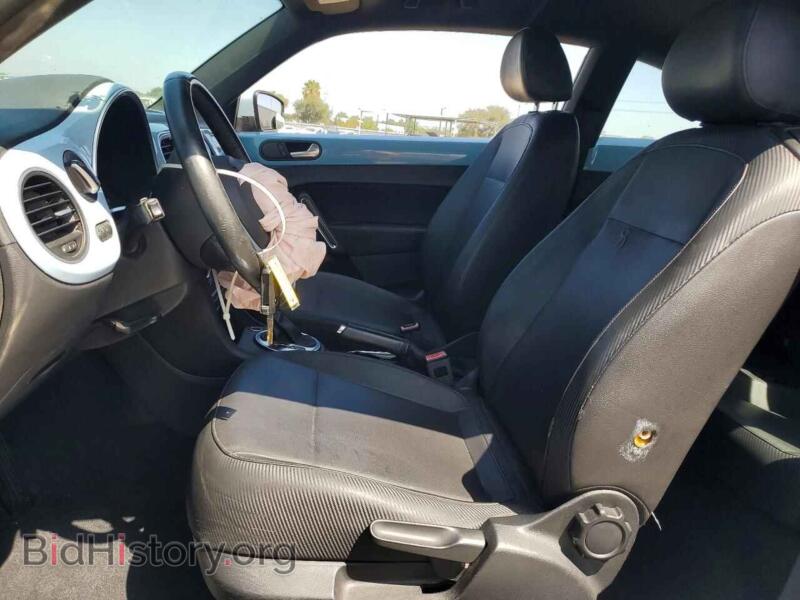 2012 Volkswagen BEETLE (VIN 3VWJP7AT3CM620020) — фото 7 из 14