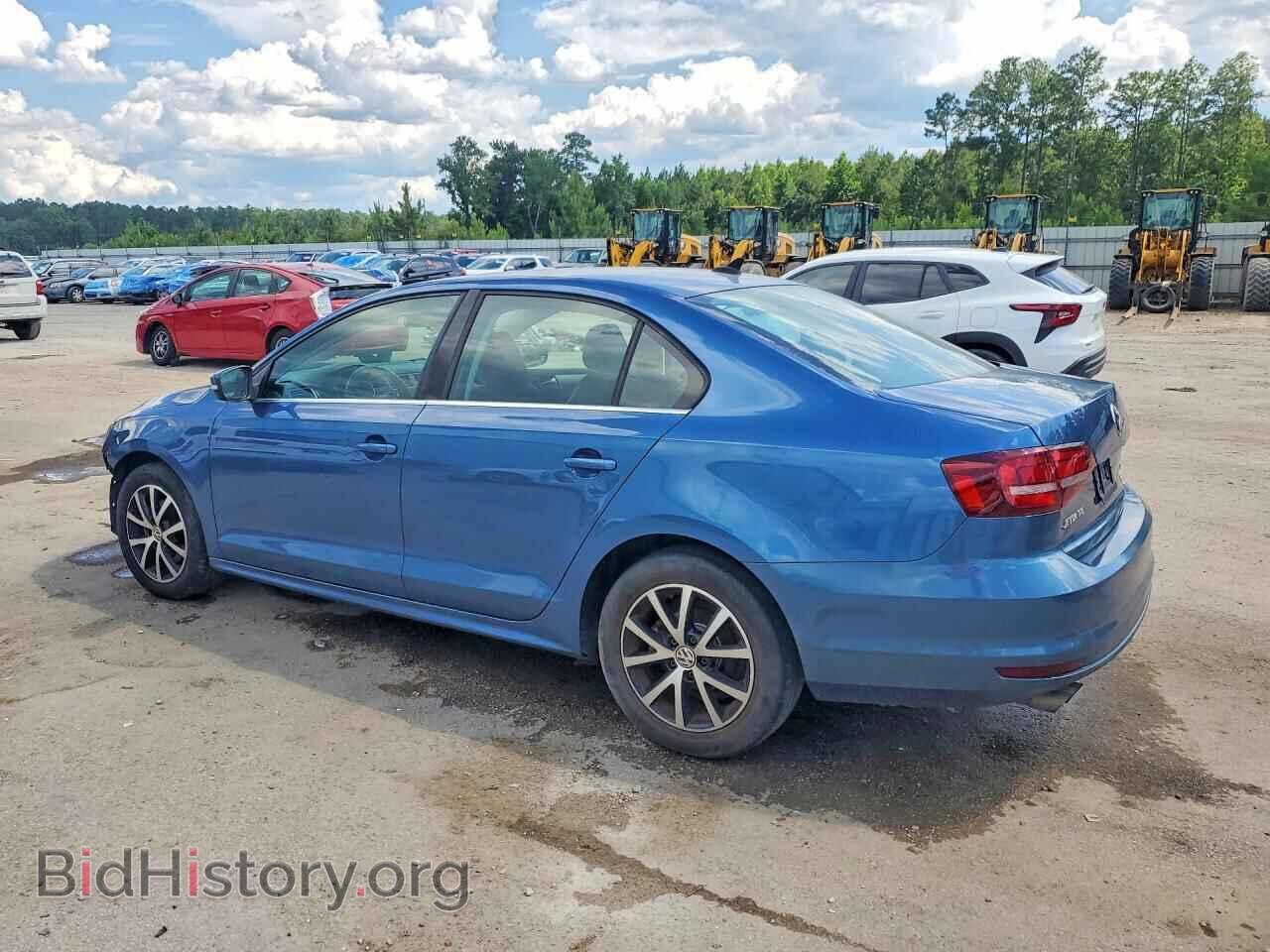 2017 VOLKSWAGEN JETTA - VIN: 3VWDB7AJ1HM224346 - Photo 2