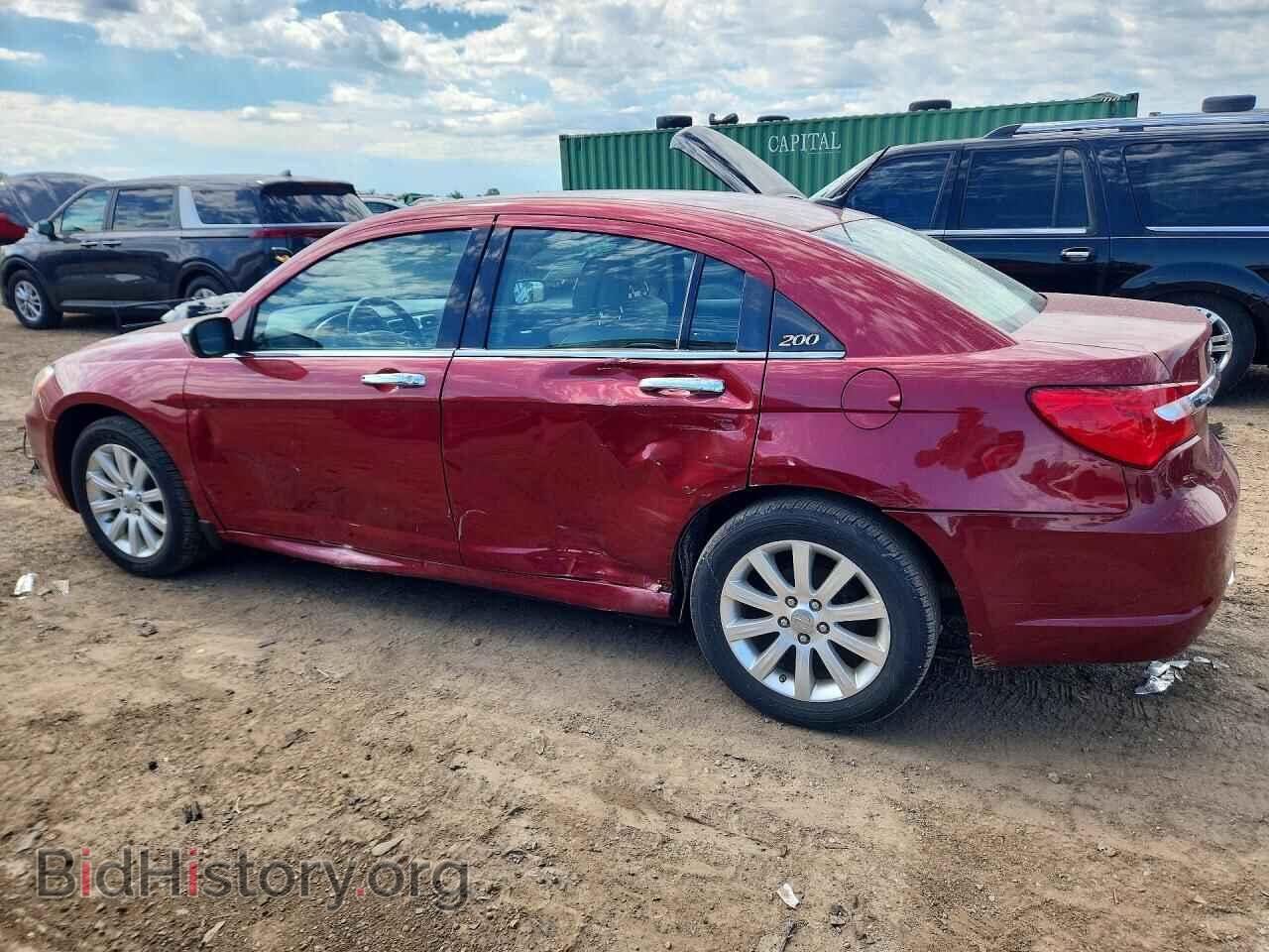 2013 CHRYSLER 200 - VIN: 1C3CCBCG5DN504744 - Фото 2