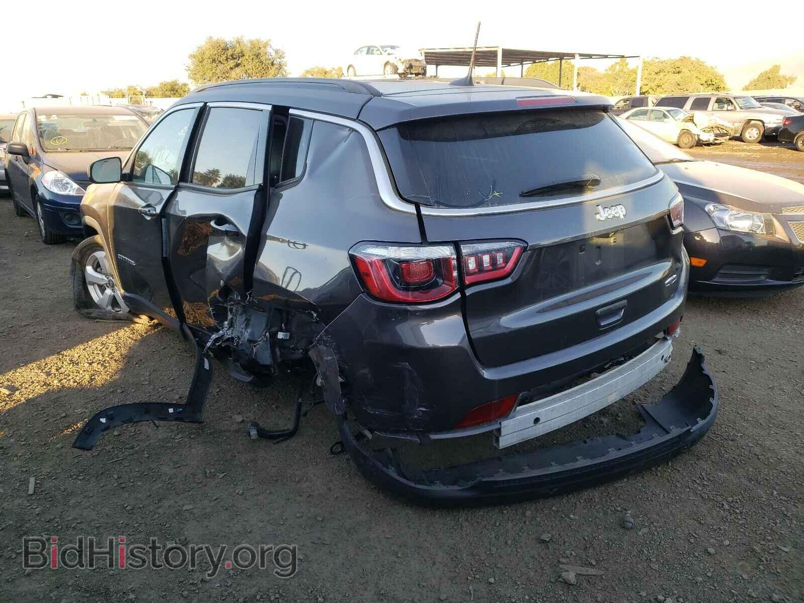 2019 JEEP COMPASS - VIN: 3C4NJCBB9KT636442 - Фото 3
