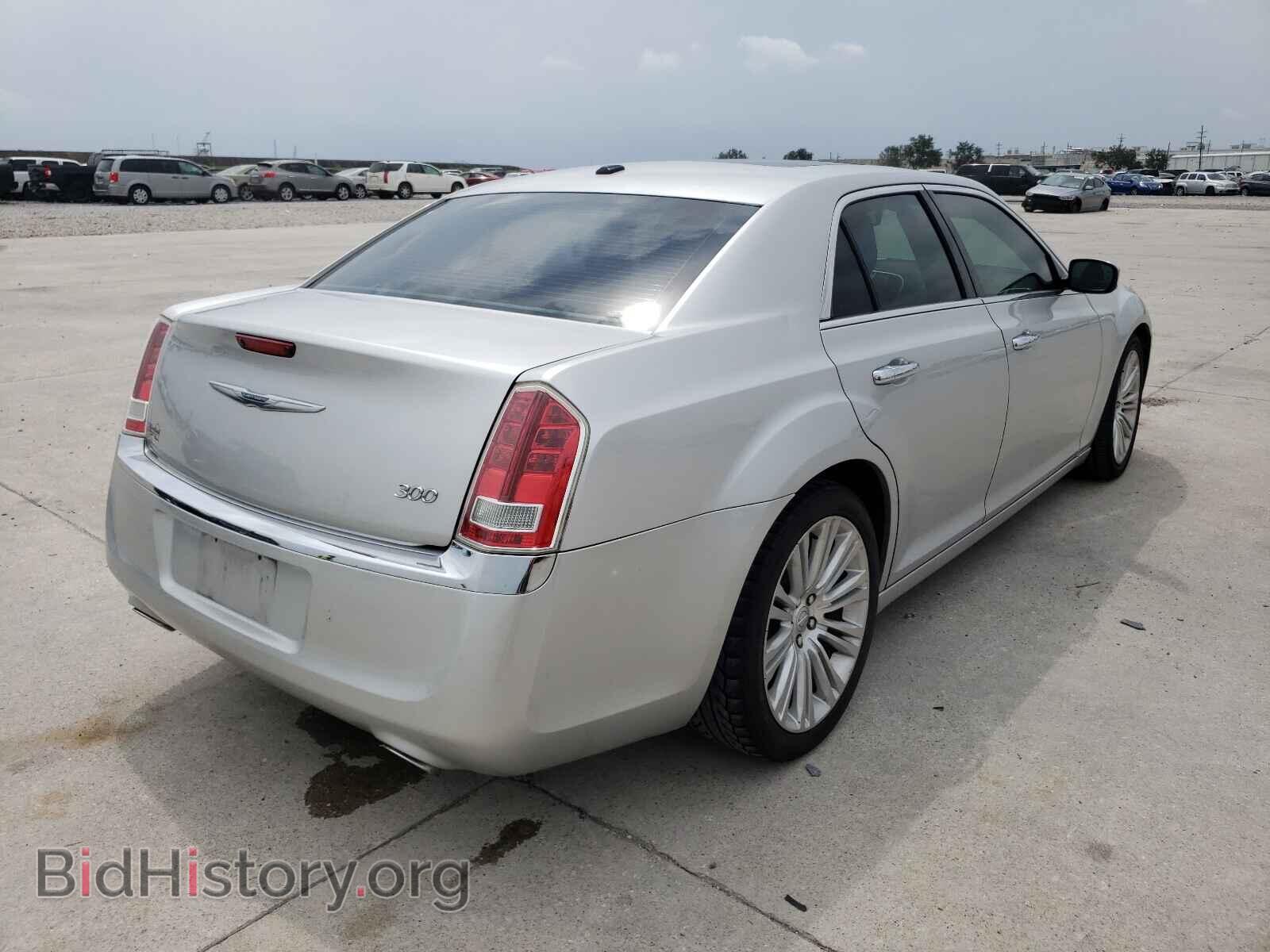 2012 CHRYSLER 300 - VIN: 2C3CCACG4CH147073 - Фото 4