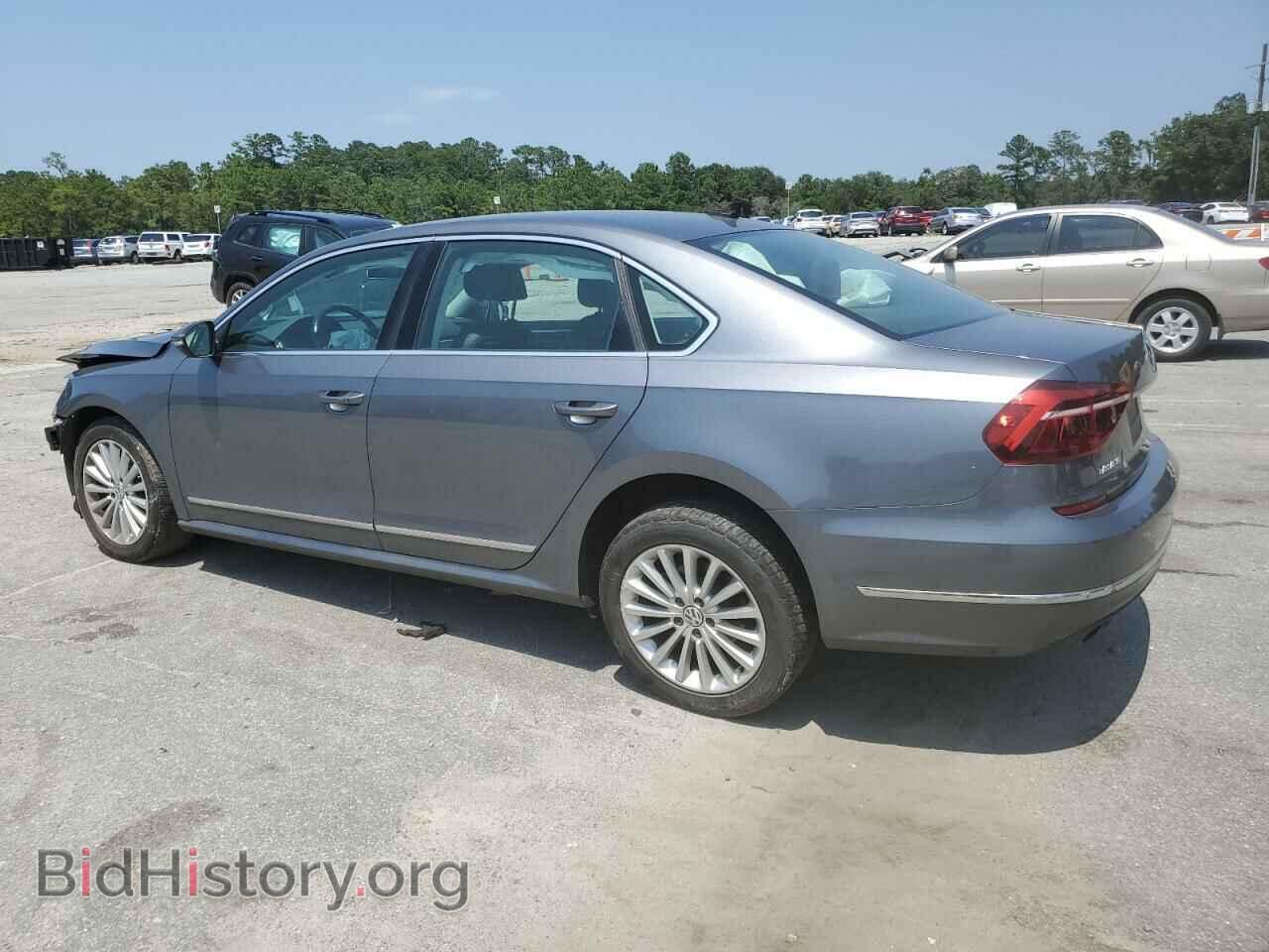 2017 VOLKSWAGEN PASSAT - VIN: 1VWBT7A3XHC005263 - Фото 2
