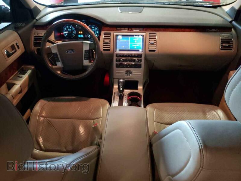 2011 Ford FLEX (VIN 2FMGK5DC3BBD13549) — photo 8 of 13