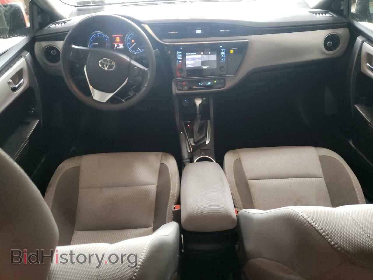2017 TOYOTA COROLLA - VIN: 2T1BURHEXHC826647 - Фото 8