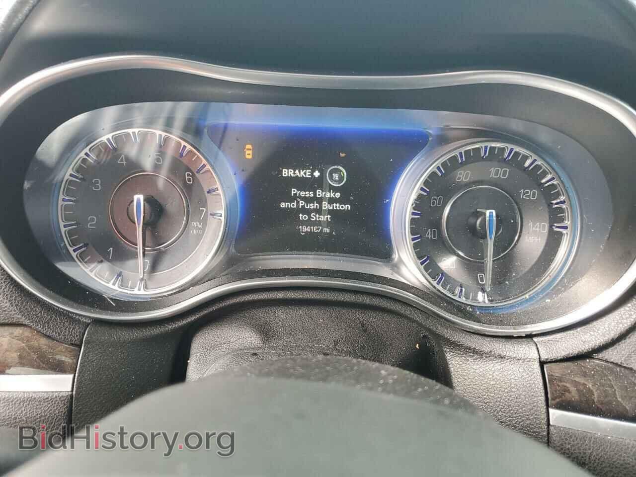 2016 CHRYSLER 300 - VIN: 2C3CCAEG2GH343287 - Фото 9