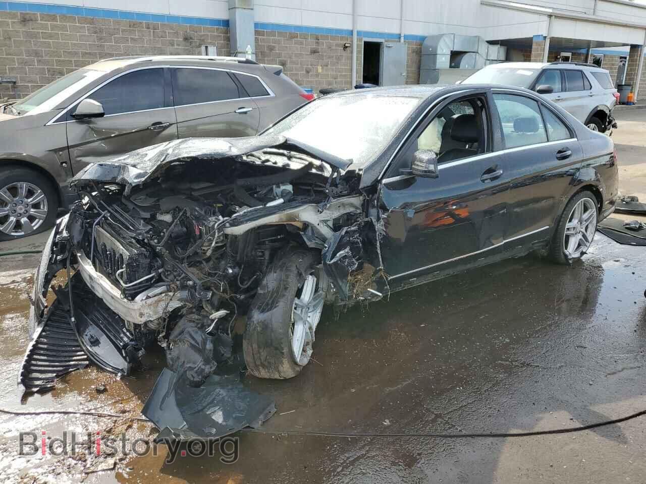 Photo WDDGF8BB5BR157635 - MERCEDES-BENZ C-CLASS 2011