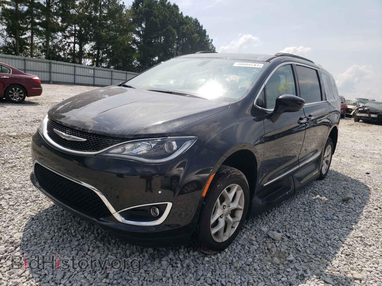 2017 CHRYSLER PACIFICA - VIN: 2C4RC1BG6HR569984 - Фото 2