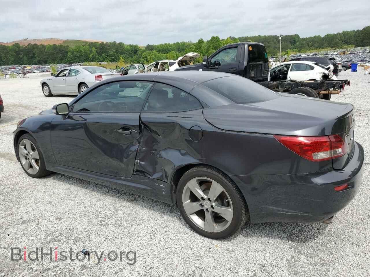 2011 LEXUS IS - VIN: JTHFF2C20B2514762 - Photo 2