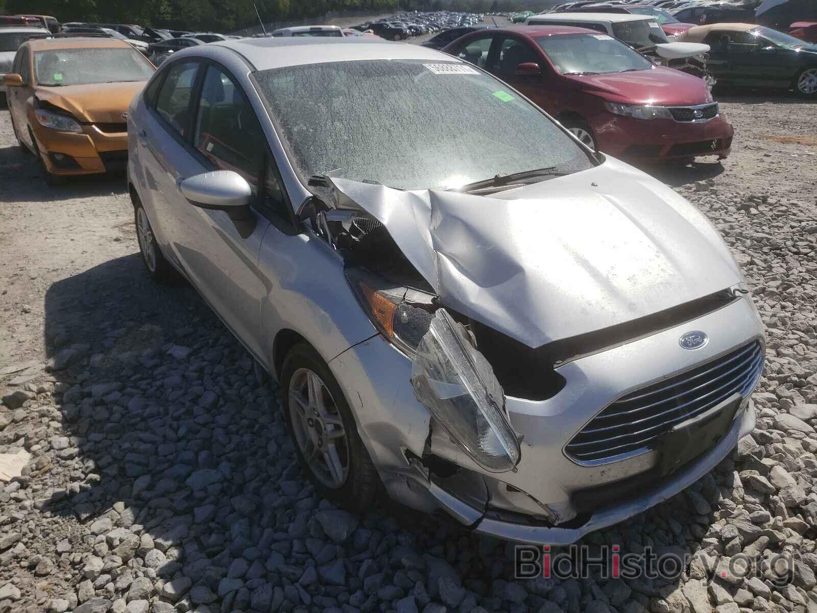 Photo 3FADP4BJ3HM165694 - FORD FIESTA 2017