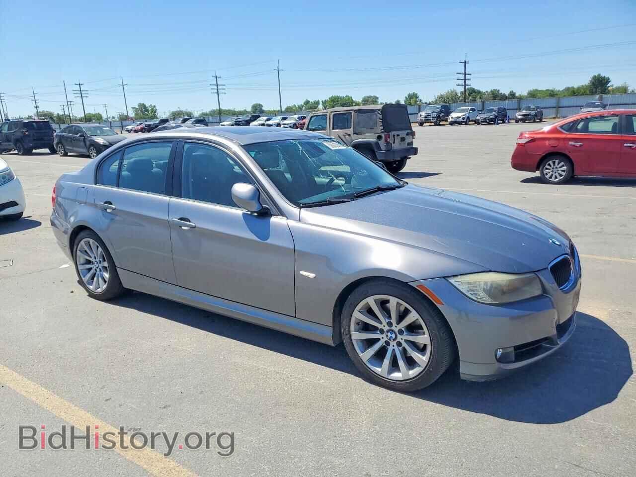 2009 BMW 3 SERIES - VIN: WBAPH53569A436741 - Photo 4