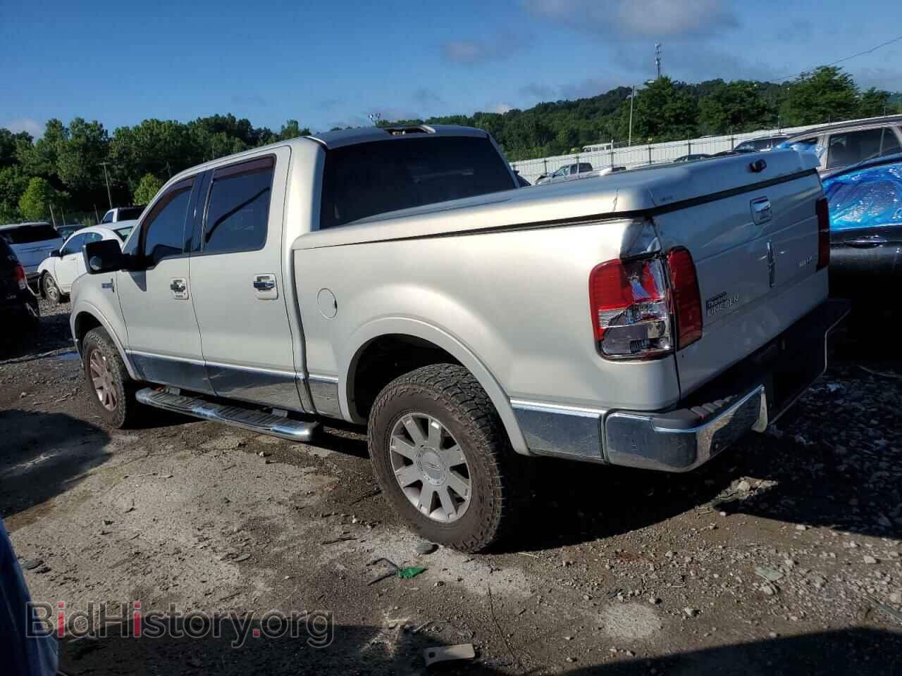 2006 LINCOLN MARK LT - VIN: 5LTPW18596FJ13192 - Фото 2