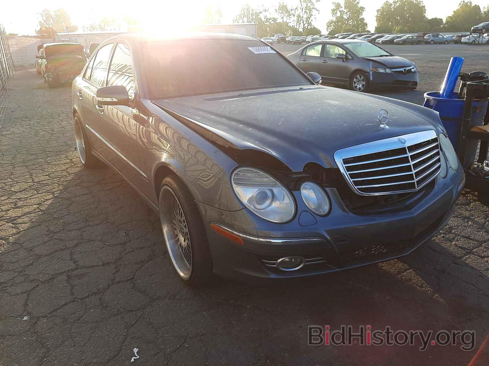 Photo WDBUF72XX7B030042 - MERCEDES-BENZ E-CLASS 2007