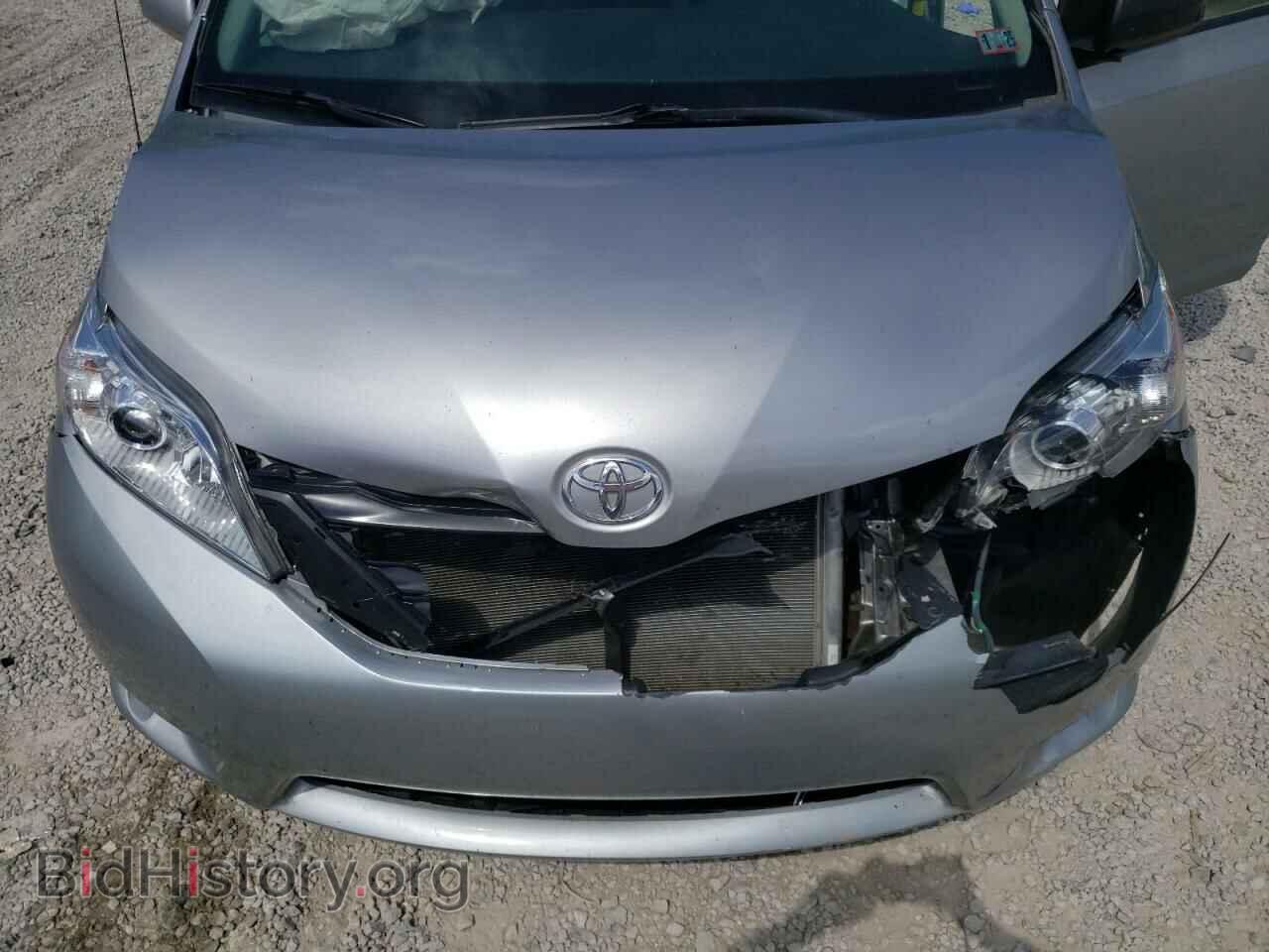 2011 TOYOTA All Models - VIN: 5TDKK3DC6BS035764 - Photo 12