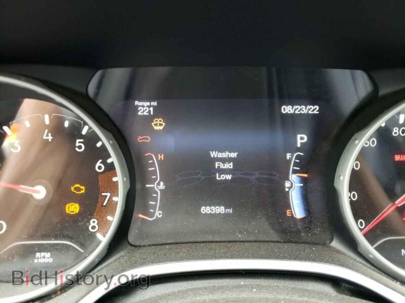 2017 Jeep COMPASS (VIN 3C4NJDBB9HT657421) — фото 8 из 10