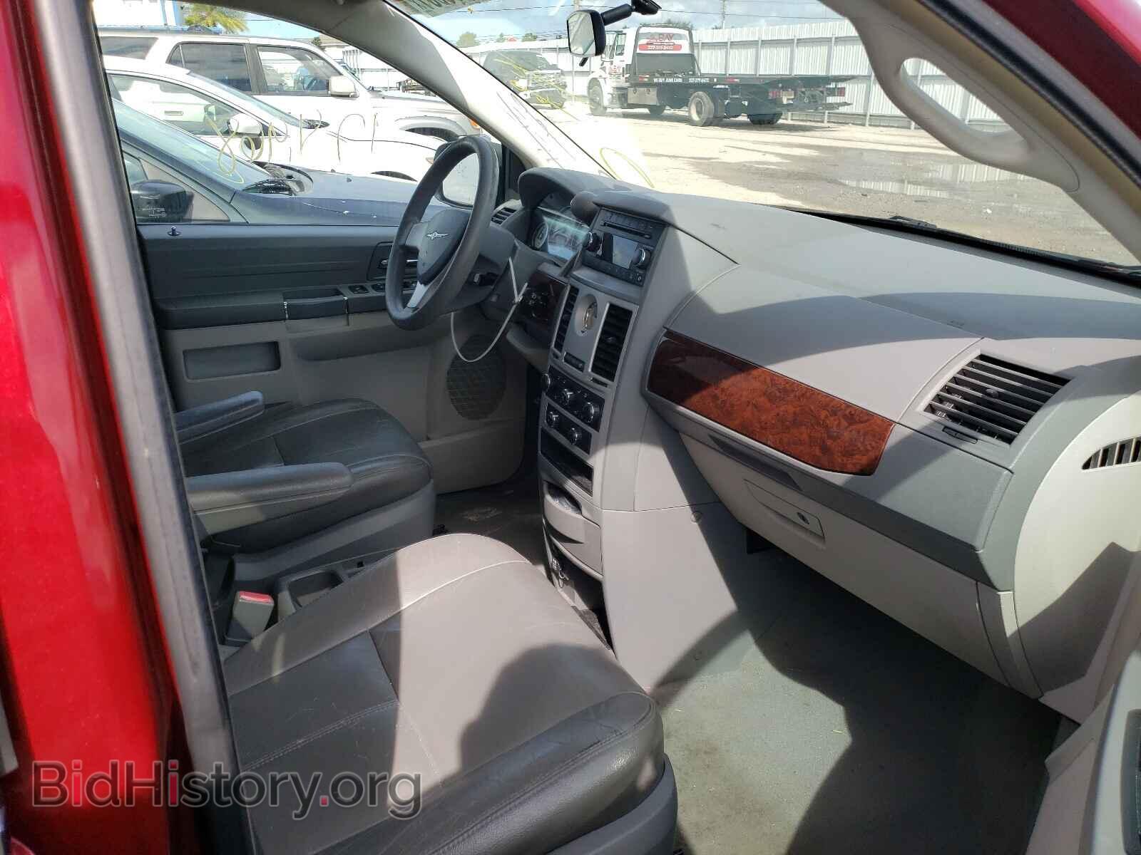 2010 CHRYSLER MINIVAN - VIN: 2A4RR2D17AR375171 - Фото 5