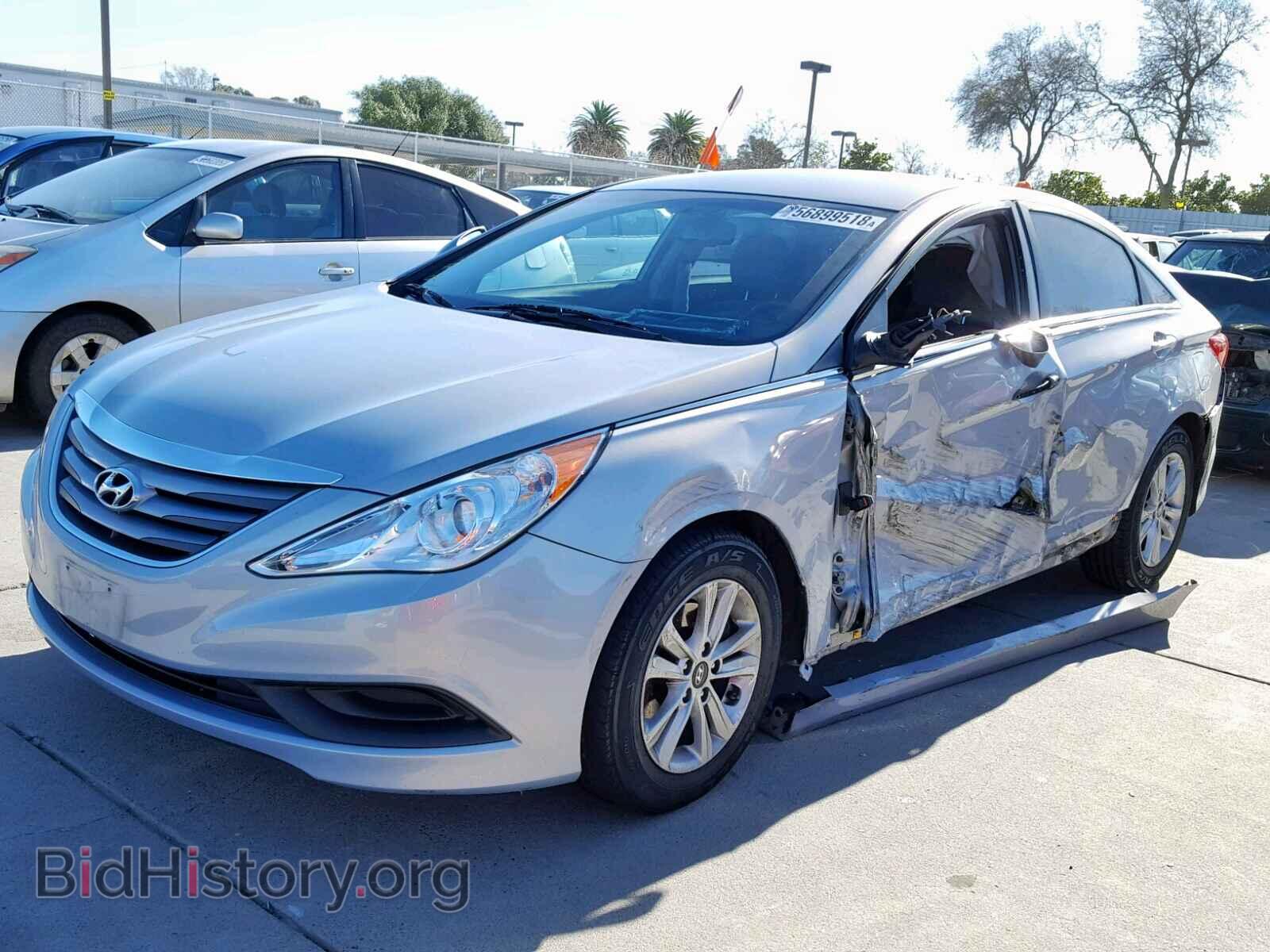 2014 HYUNDAI SONATA - VIN: 5NPEB4AC5EH882079 - Фото 2
