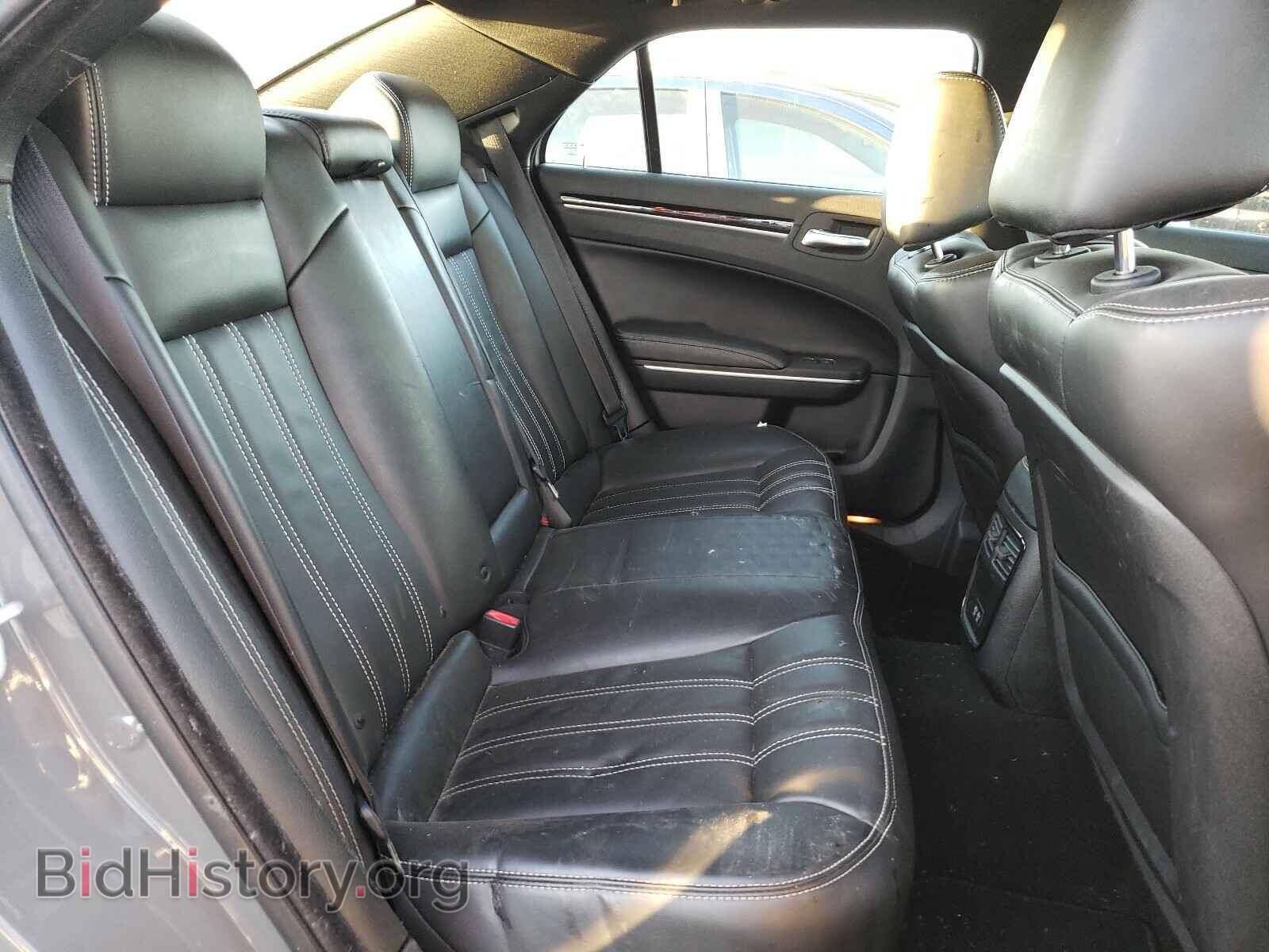 2019 CHRYSLER 300 - VIN: 2C3CCABG6KH516144 - Фото 6