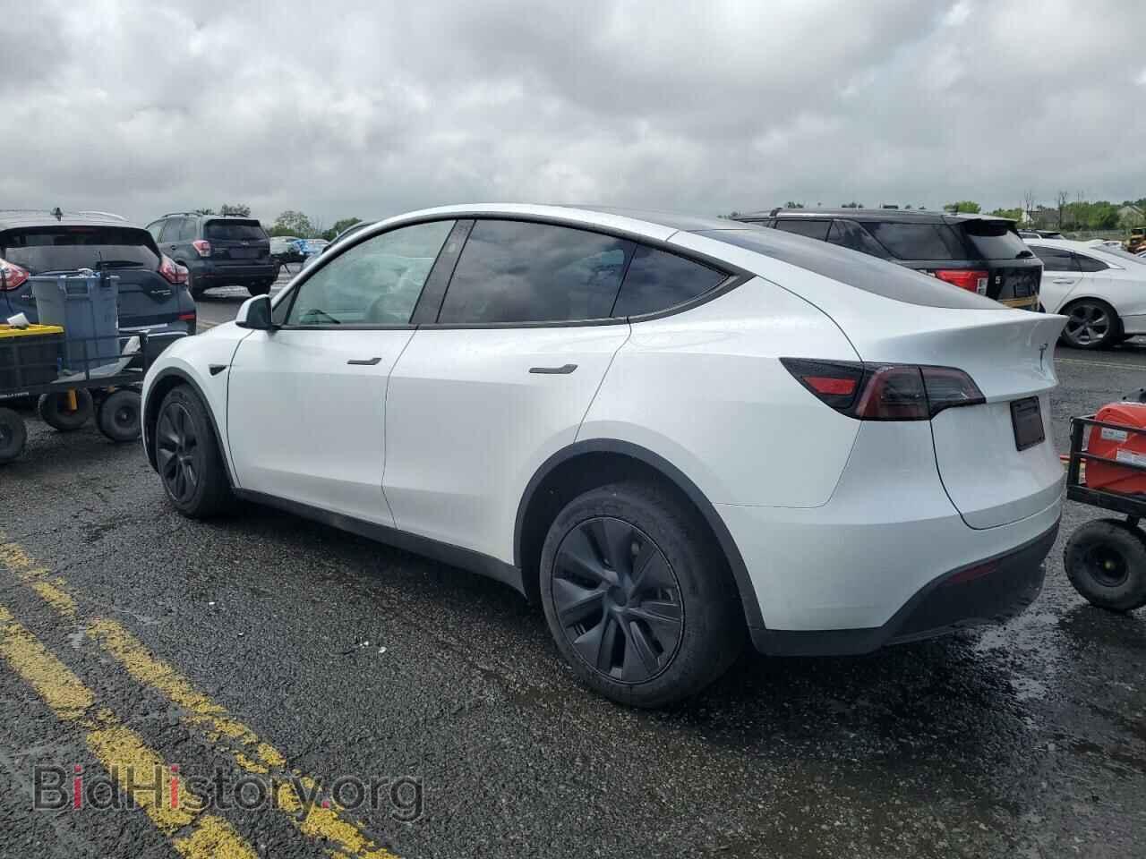 2024 TESLA MODEL Y - VIN: 7SAYGAEEXRF205030 - Photo 2