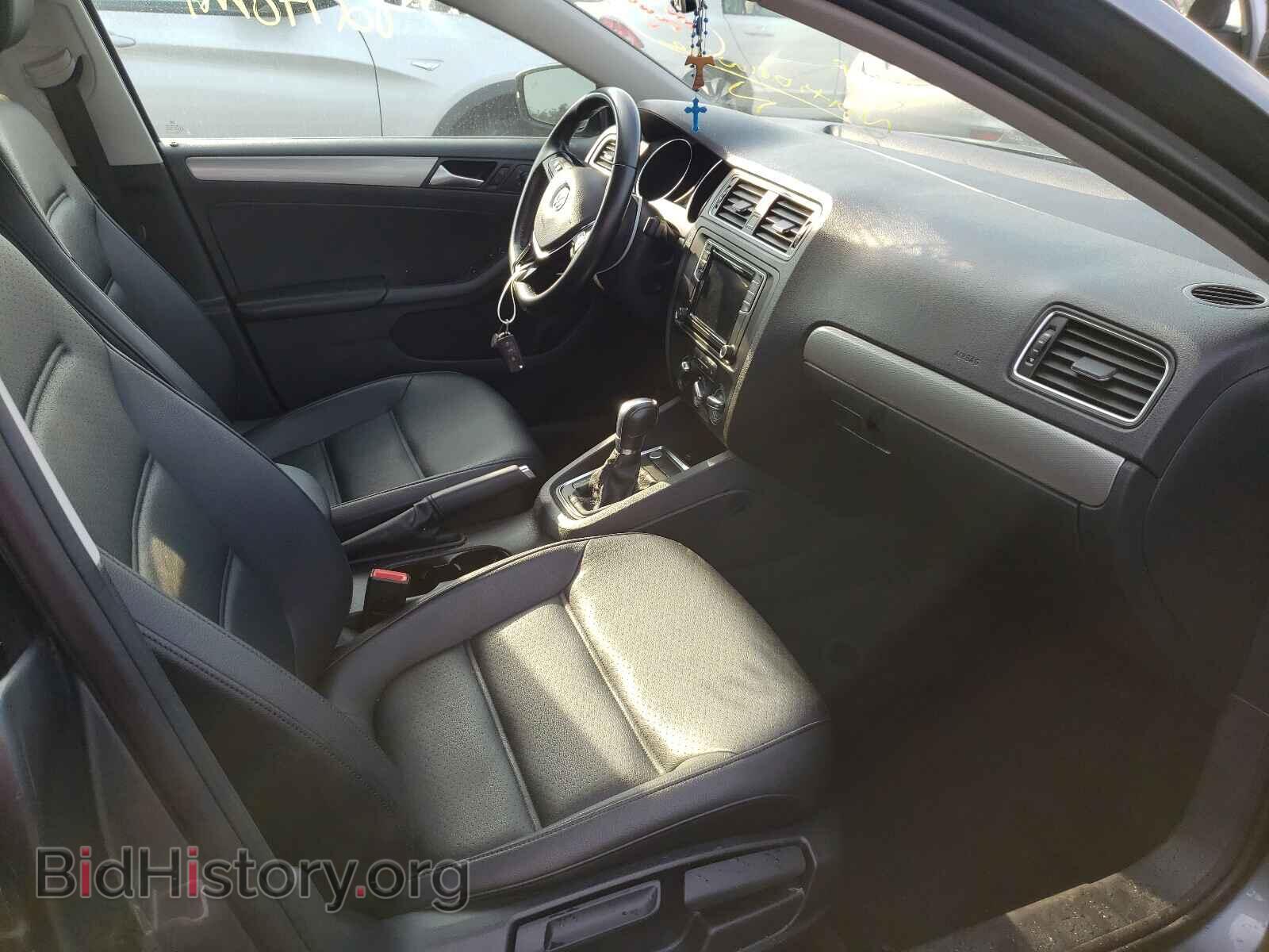 2017 VOLKSWAGEN JETTA - VIN: 3VWDB7AJ3HM347291 - Photo 5