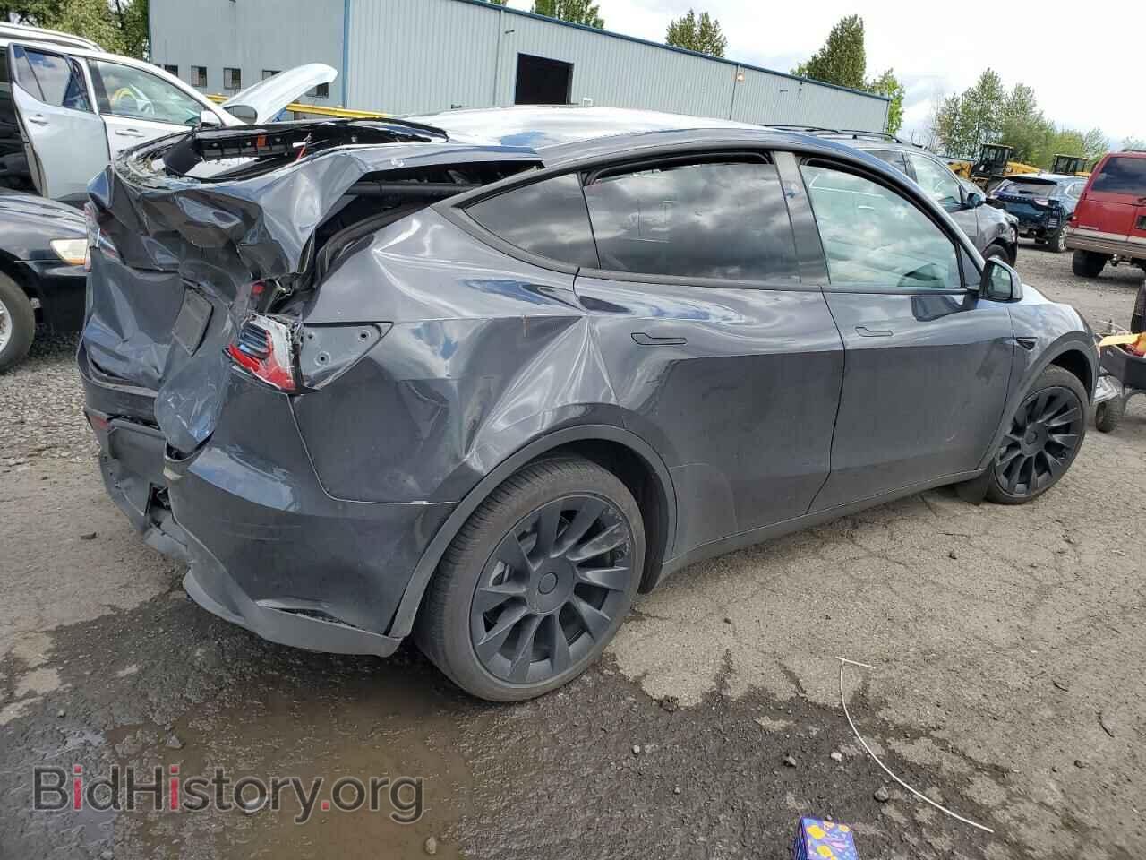 2024 TESLA MODEL Y - VIN: 7SAYGDED0RF043675 - Photo 3