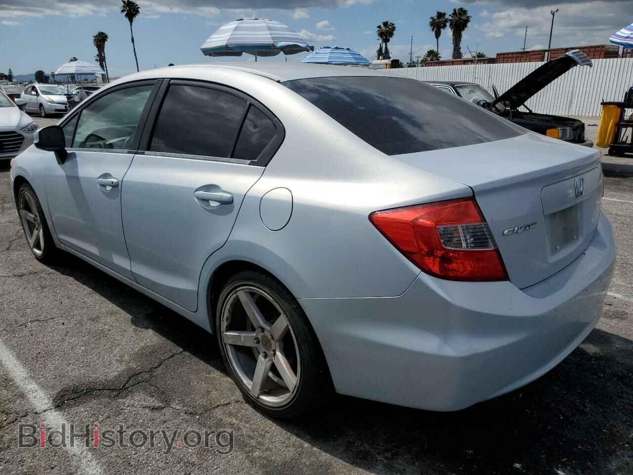 2012 HONDA CIVIC - VIN: 2HGFB2F52CH520205 - Фото 2