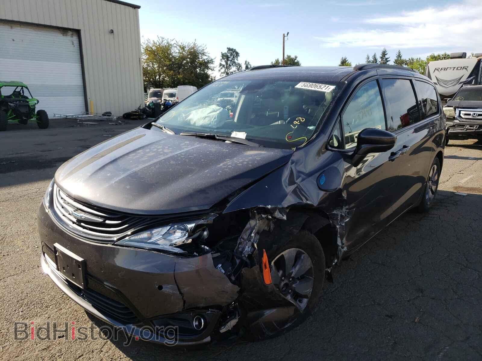 2018 CHRYSLER PACIFICA - VIN: 2C4RC1N72JR323290 - Photo 2
