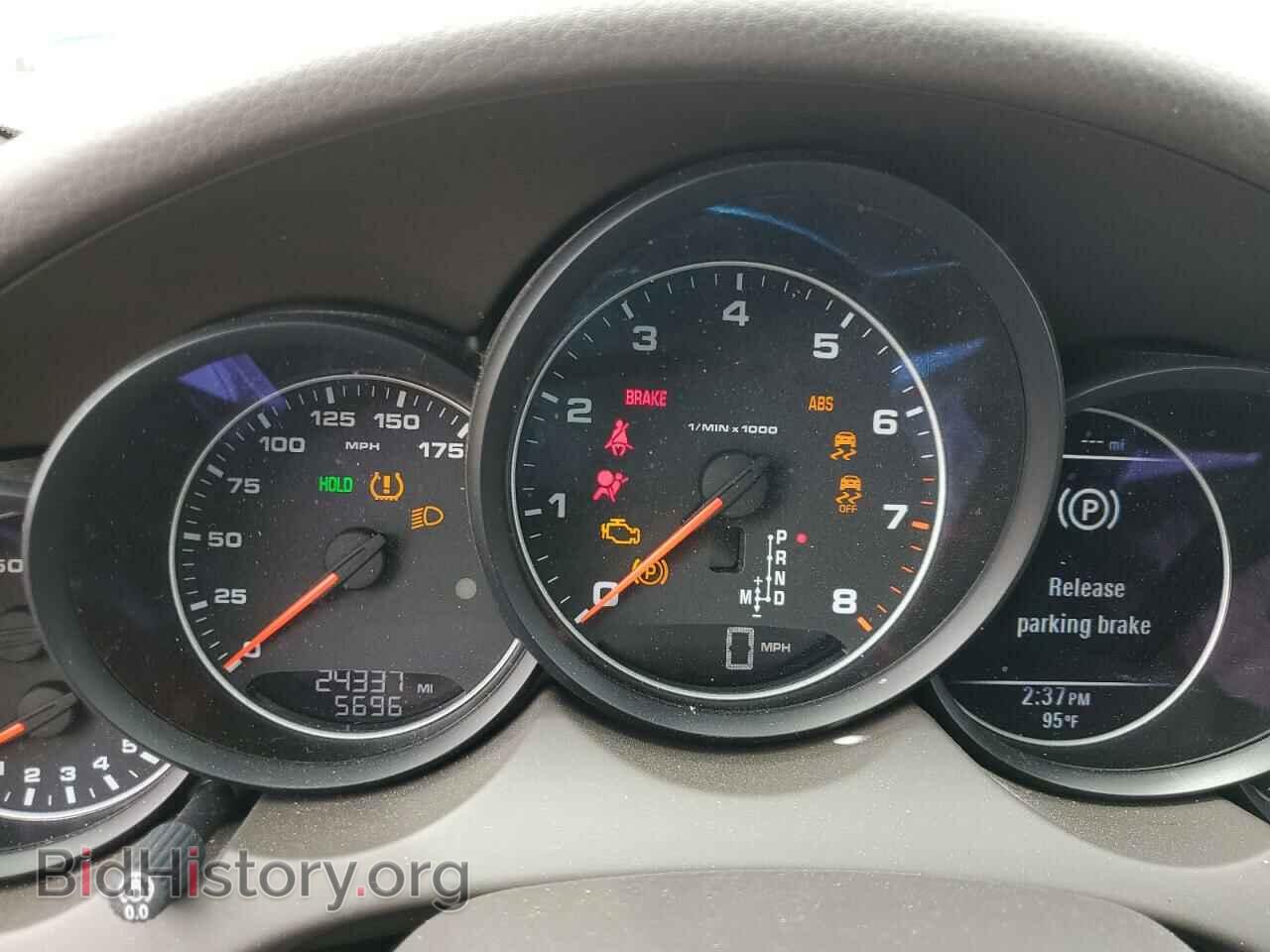2017 PORSCHE CAYENNE - VIN: WP1AA2A22HKA88609 - Фото 9
