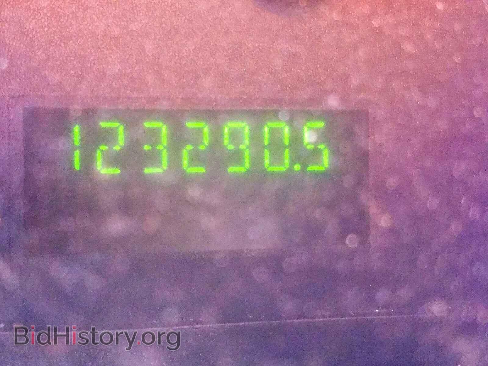 2005 FORD ECONOLINE - VIN: 1FTNE24LX5HA38027 - Photo 8
