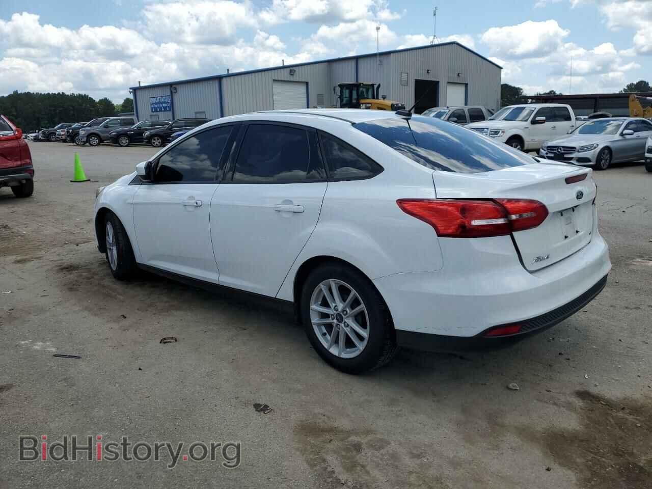 2018 FORD FOCUS - VIN: 1FADP3F2XJL275565 - Фото 2