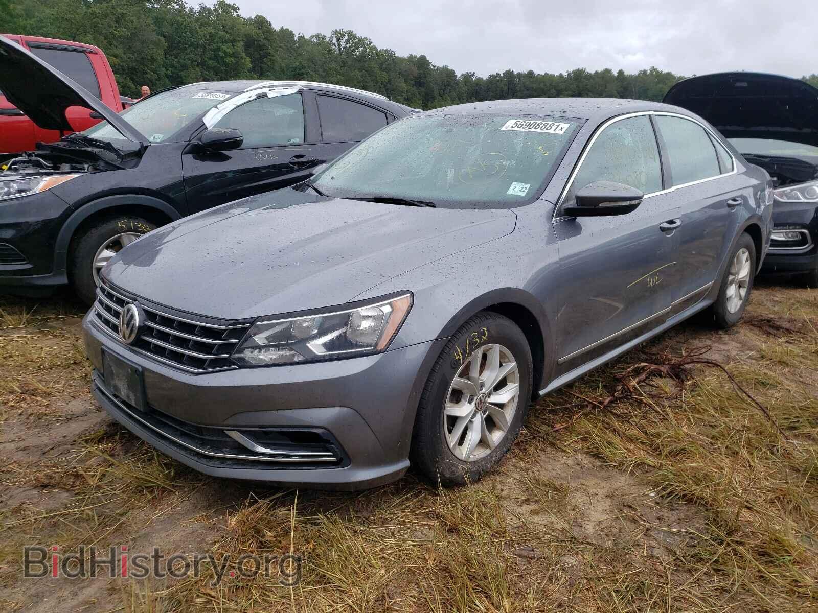 2017 VOLKSWAGEN PASSAT - VIN: 1VWAT7A37HC012411 - Фото 2