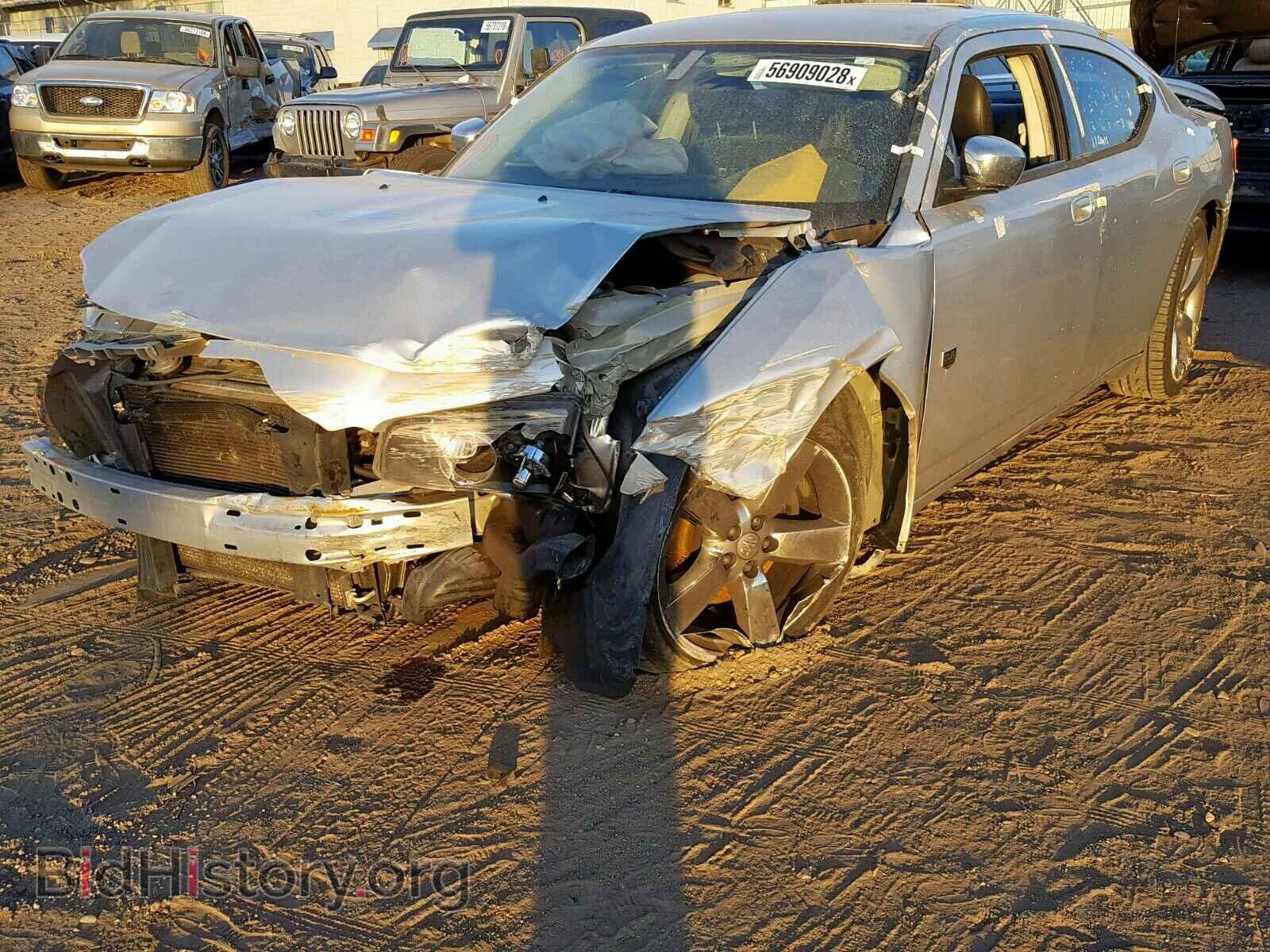 2008 DODGE CHARGER - VIN: 2B3KA33G88H304802 - Фото 2