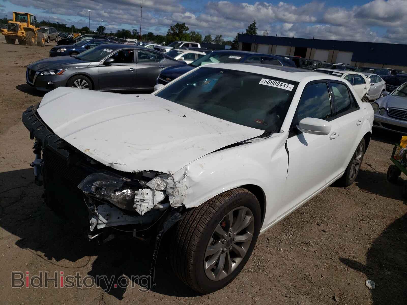 2014 CHRYSLER 300 - VIN: 2C3CCAGG5EH283919 - Фото 2