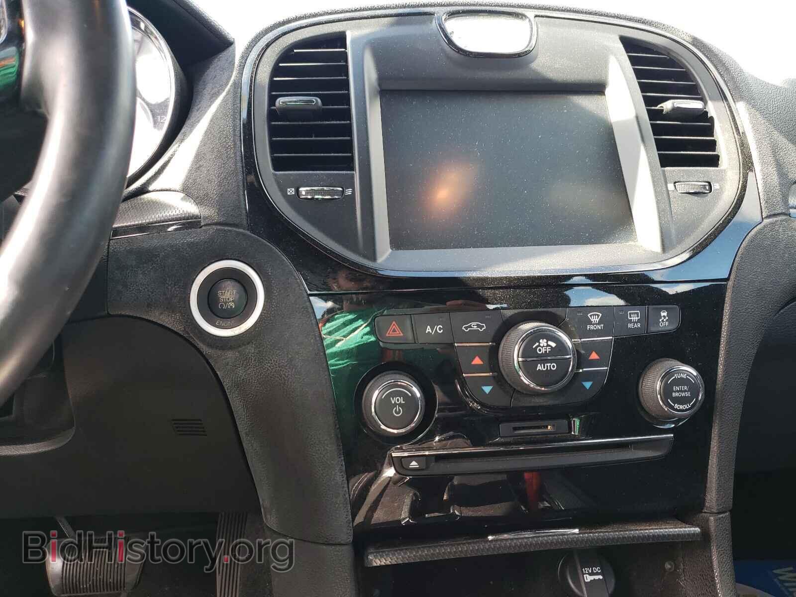 2014 CHRYSLER 300 - VIN: 2C3CCAGG5EH283919 - Фото 9