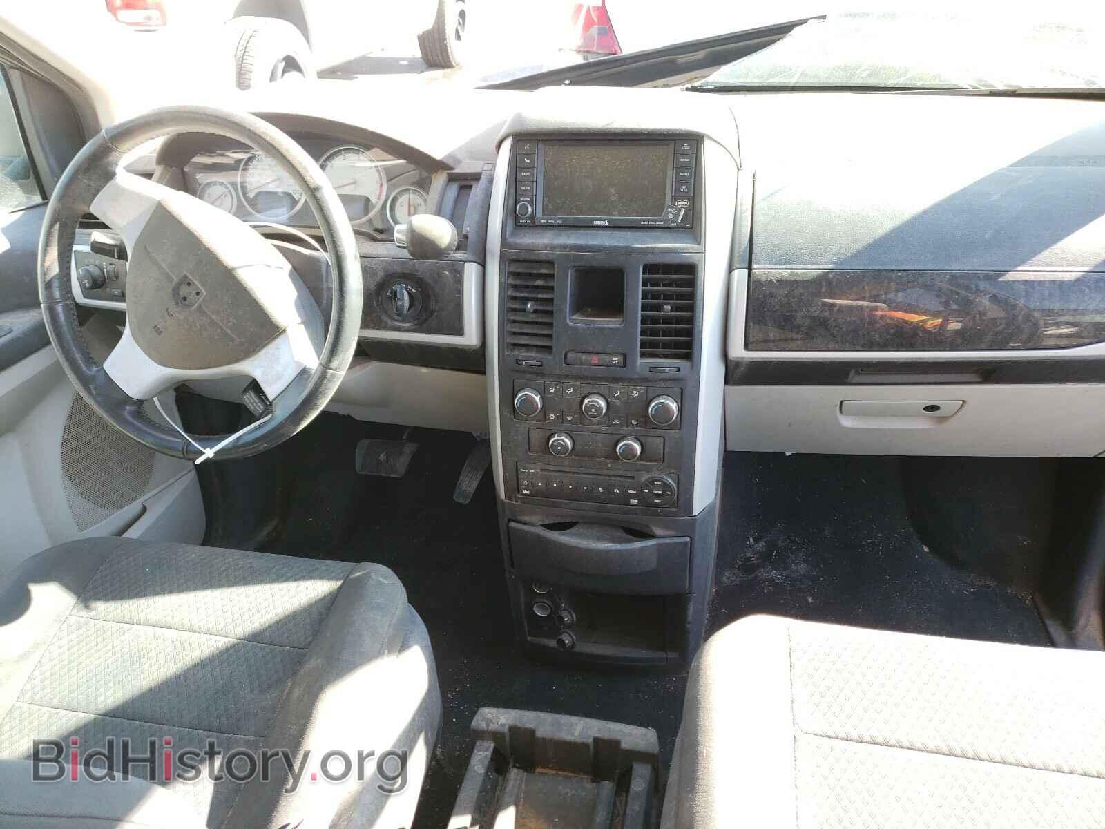 2010 DODGE CARAVAN - VIN: 2D4RN5D12AR420460 - Фото 9